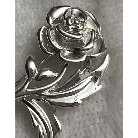 M&S Silver Tone Rose Brooch 1.5 Inches Vintage - Elegant Floral Design, Classic - Picture 4 of 4
